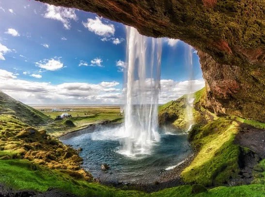 Iceland - The magical world of northern lights and glaciers