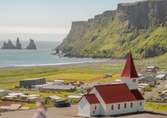 Iceland - The magical world of northern lights and glaciers